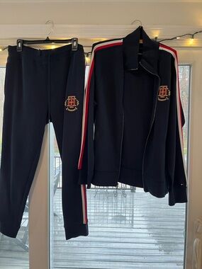 Tommy Hilfiger Navy Sweatpants Sweatshirt Track with Embroidered Crest